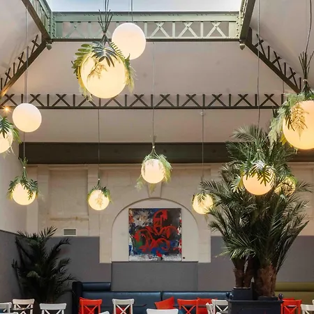 Hotel The Originals Boutique, Le Londres, 3*