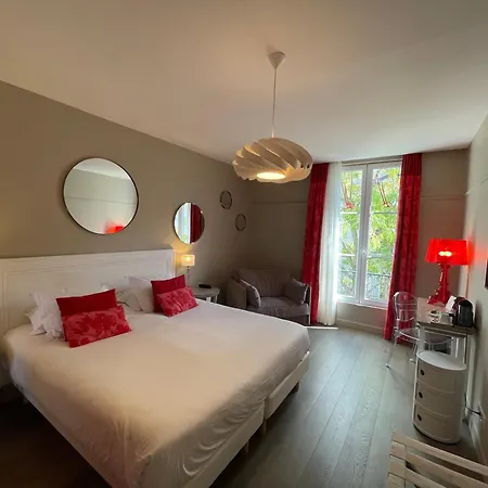 The Originals Boutique, Le Londres, 3* Saumur