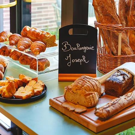 Отель The Originals Boutique, Le Londres, 3*