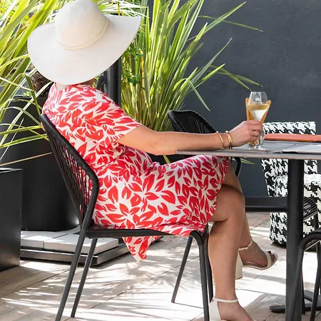 The Originals Boutique, Le Londres, Отель