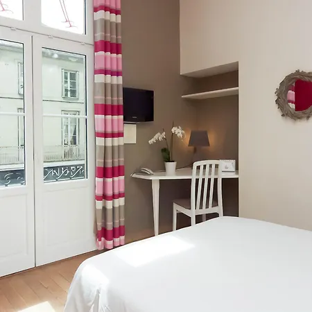 The Originals Boutique, Le Londres, 3* 쏘뮤흐