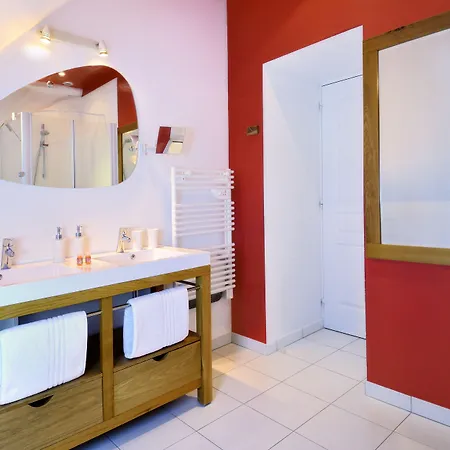 The Originals Boutique, Le Londres, Hotel