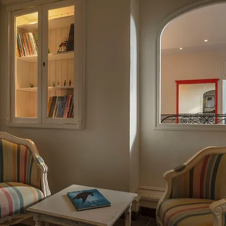 The Originals Boutique, Le Londres, מלון סומור