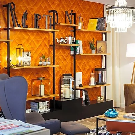 The Originals Boutique, Le Londres, Saumur