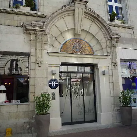 The Originals Boutique, Le Londres, 3* Saumur