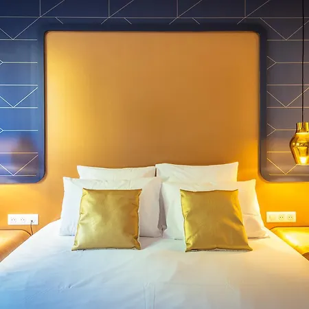 The Originals Boutique, Le Londres, Hotel