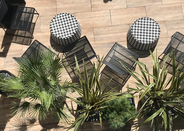 The Originals Boutique, Le Londres, Hotel