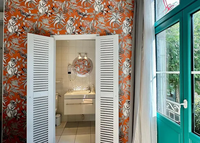 The Originals Boutique, Le Londres, 3* Saumur