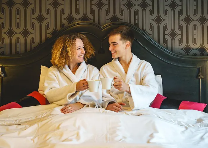 The Originals Boutique, Le Londres, 3* Saumur