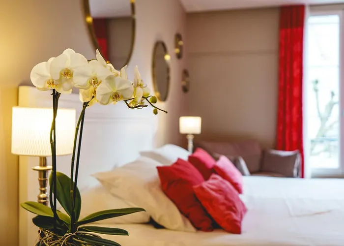 The Originals Boutique, Le Londres, Saumur