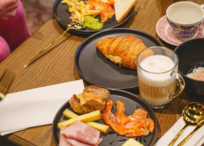 Hotel The Originals Boutique, Le Londres, 3*