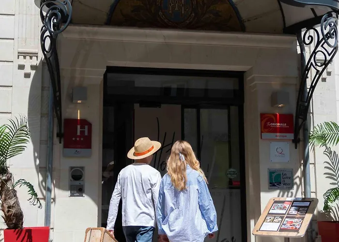 The Originals Boutique, Le Londres, 3* Saumur