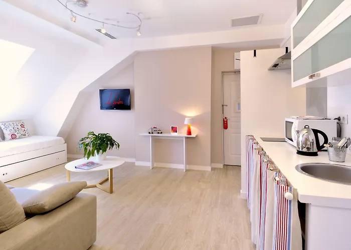 The Originals Boutique, Le Londres, 3* Saumur