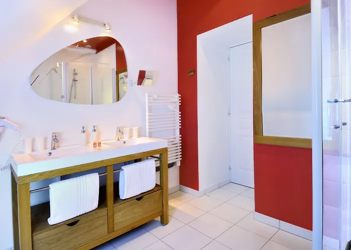 The Originals Boutique, Le Londres, Hotel